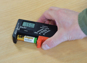 Universal Digital Battery Tester